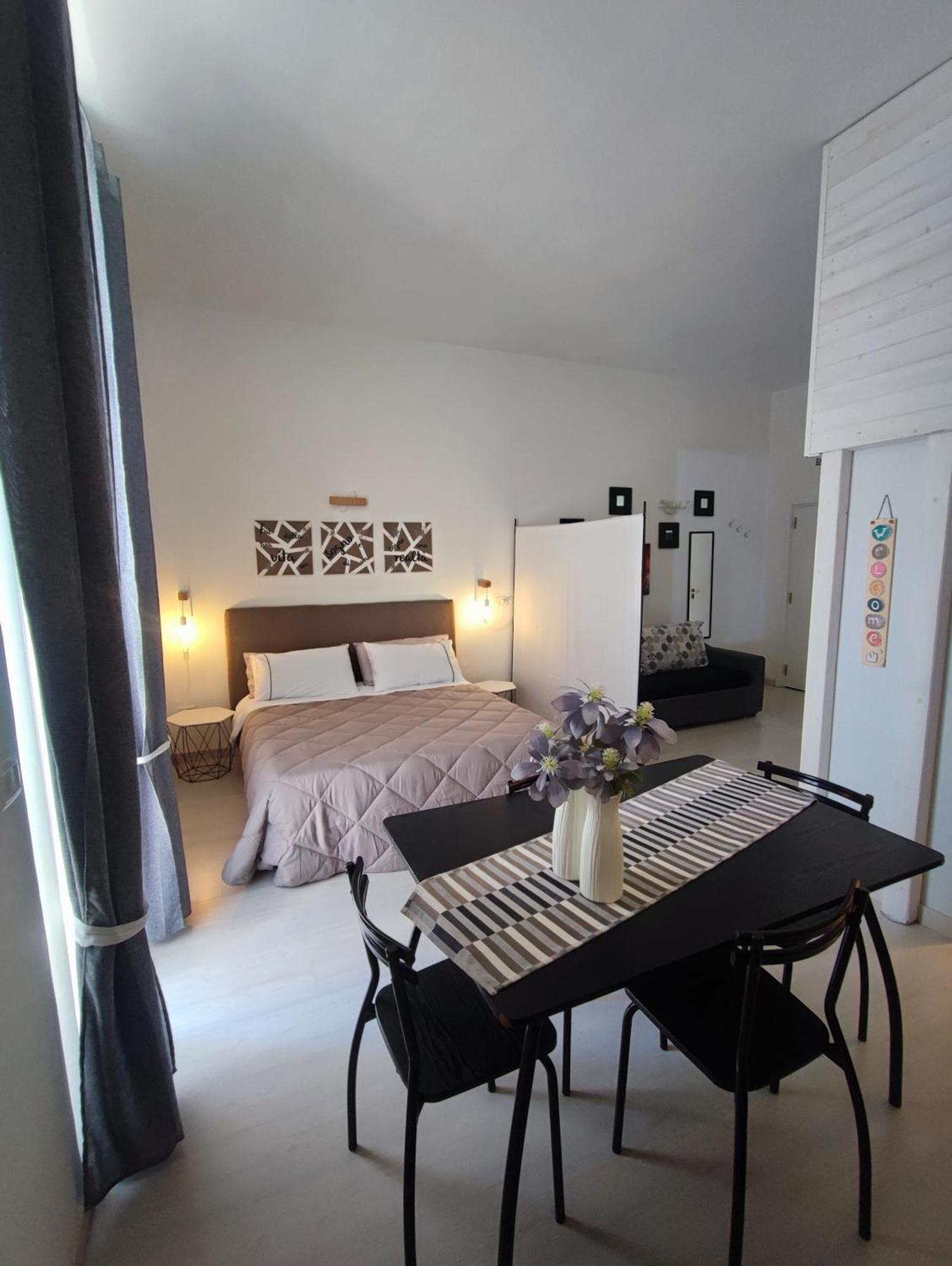 Little Home Trani Exterior photo